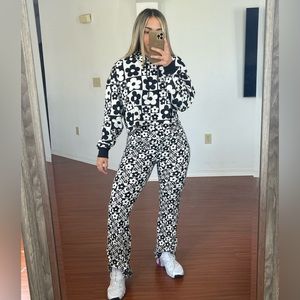 Women’s athleisure set